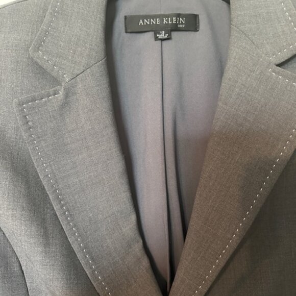 ANNE KLEIN SUIT 2PC GRAY PANTSUIT. SIZE 12 - Picture 4 of 5